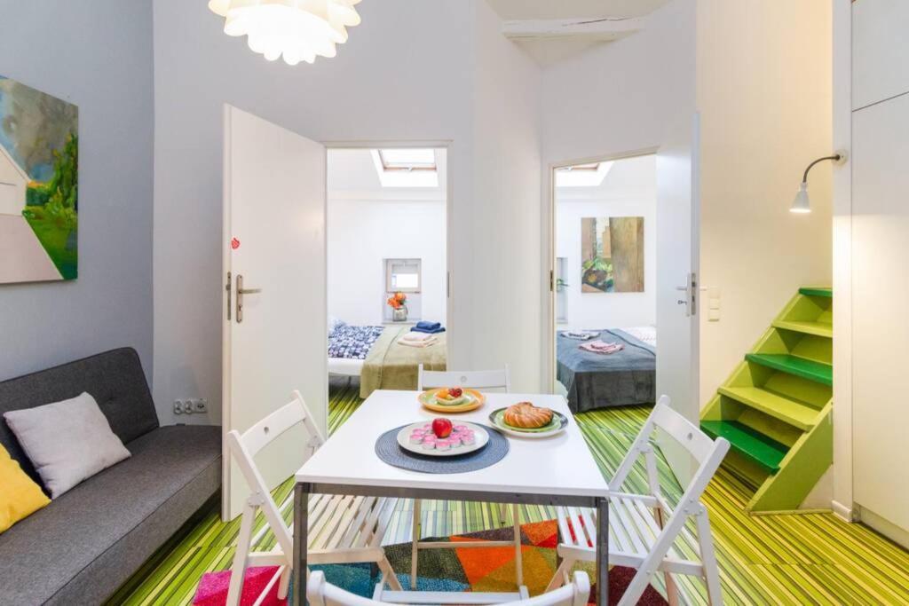 Cupcake 2 Bedroom Loft Apt In Best Location! Krasków Exterior foto